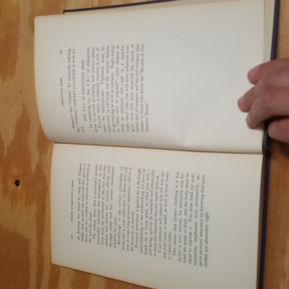 Antique book The Secrets of Distinctive Dress by Mary Pickens 1918 - Picture 9 of 9